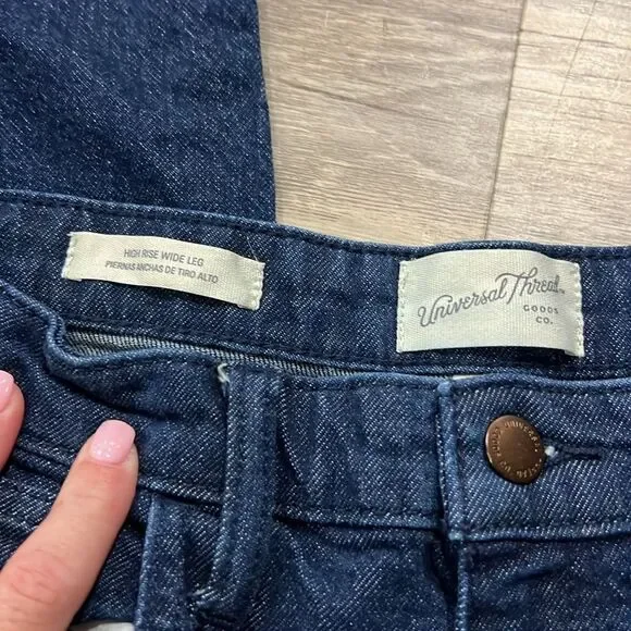 Universal Thread Jeans - Picture 2 of 3